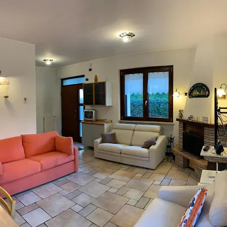 דירה 4 Bikers Apartment, 10 Lakes Around *