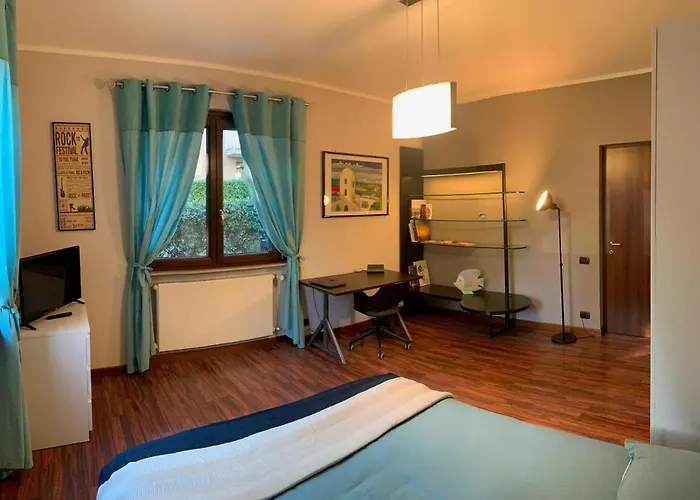 4 Bikers Apartment, 10 Lakes Around דירה